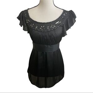 Lucy Paris baby doll round color with embroidery and stones tie back size Small